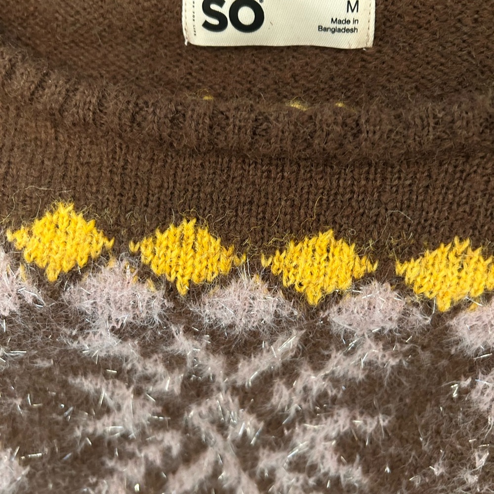 Juniors’ SO Shine Fair Isle Cropped Sweater - Picture 4 of 4